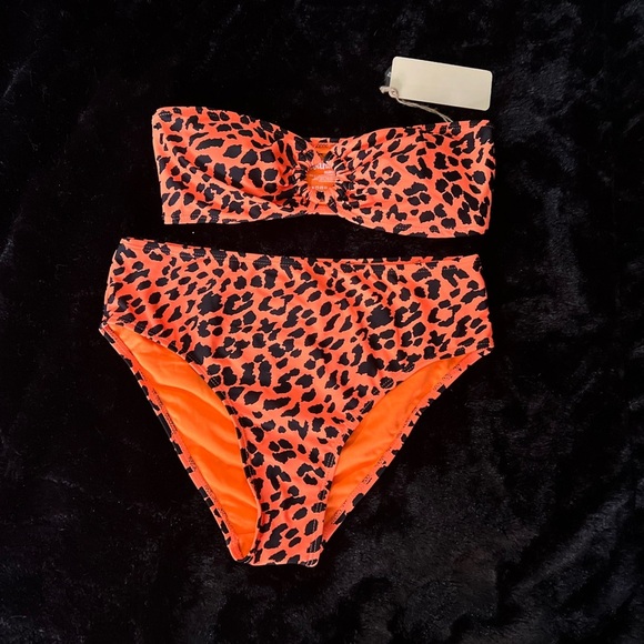 NWT- SUPER CUTE BRIGHT ORANGE LEOPARD BIKINI SZ M - Picture 1 of 5